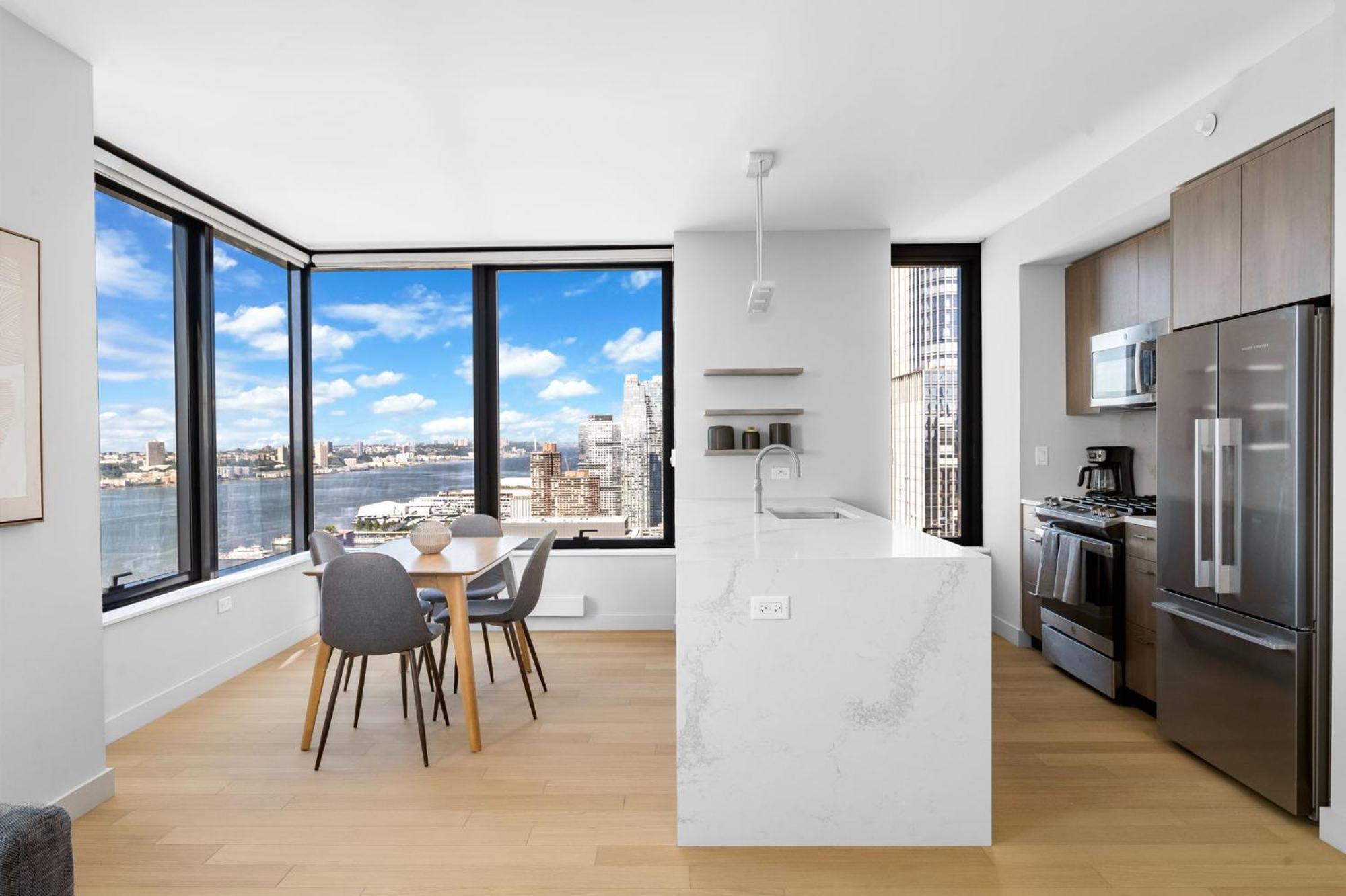 Modern Stylish 2br 2ba In Hudson Yard Appartamento